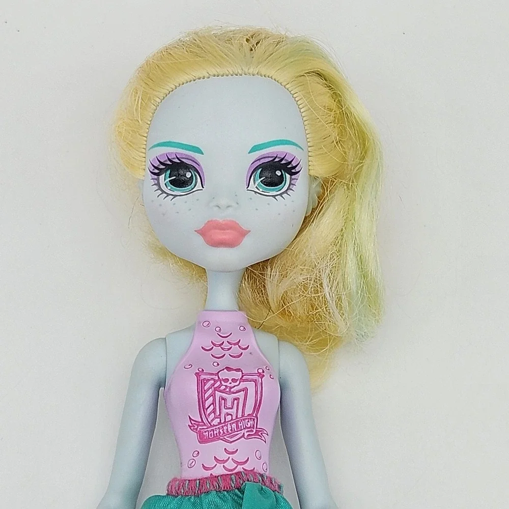 Monster High Sea Monster Girl Blue Doll Pink Top Green Skirt